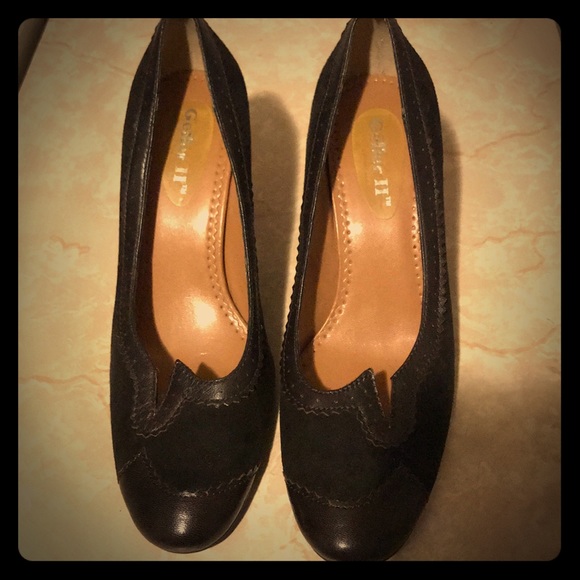 Purple/maroon Heels - Picture 1 of 3